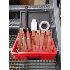 Zestaw klinów drewnianych do uszczelniania i stabilizacji - 30 elementów, walizka