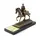 Statuetka Piłsudskiego z grawerem – marmurowa podstawa