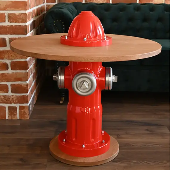 Hydrant strażacki - stolik kawowy z dębowym blatem - prezent dla strażaka