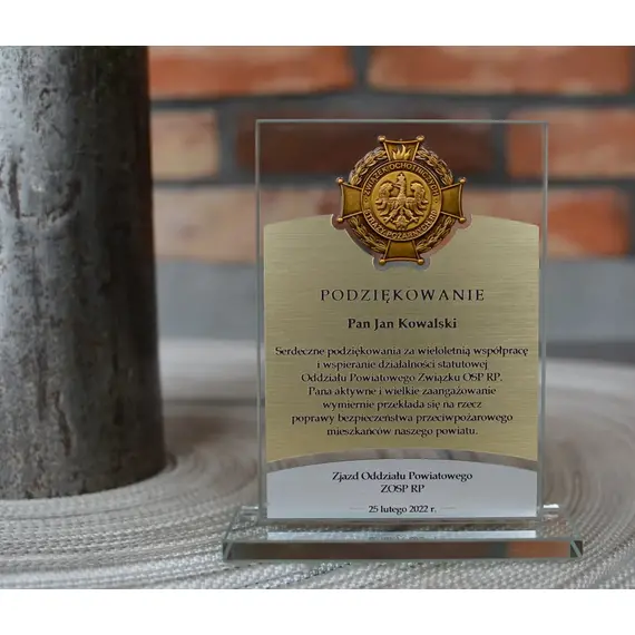 Statuetka szklana OSP 3D 18,5 cm - prezent dla strażaka z grawerem