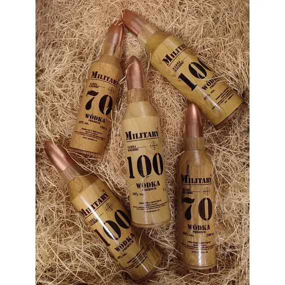 Wódka Dębowa Polska w drewnianym pocisku  -klasyczny trunek w unikalnym opakowaniu - Military Vodka Premium - wódka Dębowa Polska poj. 1 l. 40%