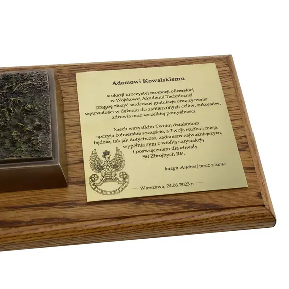 Statuetka Tadeusza Kościuszki na koniu – elegancki prezent wojskowy na awans i jubileusz