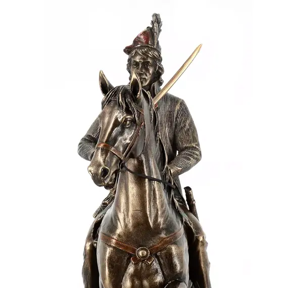 Statuetka Tadeusza Kościuszki na koniu – elegancki prezent wojskowy na awans i jubileusz