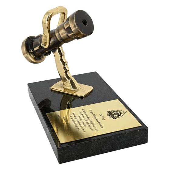Statuetka mosiężna Turbo JET STRAŻ - idealny prezent dla strażaka z możliwością personalizacji