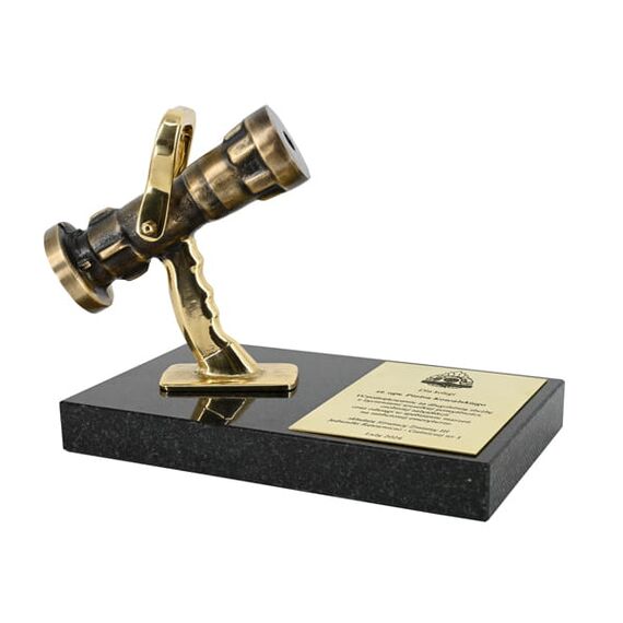 Statuetka mosiężna Turbo JET STRAŻ - idealny prezent dla strażaka z możliwością personalizacji
