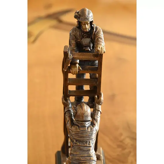 Statuetka STRAŻACY - 30 cm na prezent dla strażaka