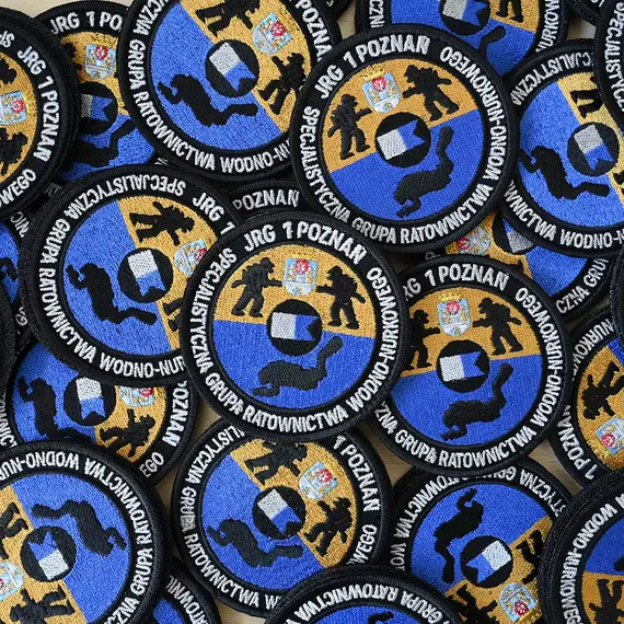 Haftowane naszywki strażackie - personalizowane naszywki na rzep z własnym logo