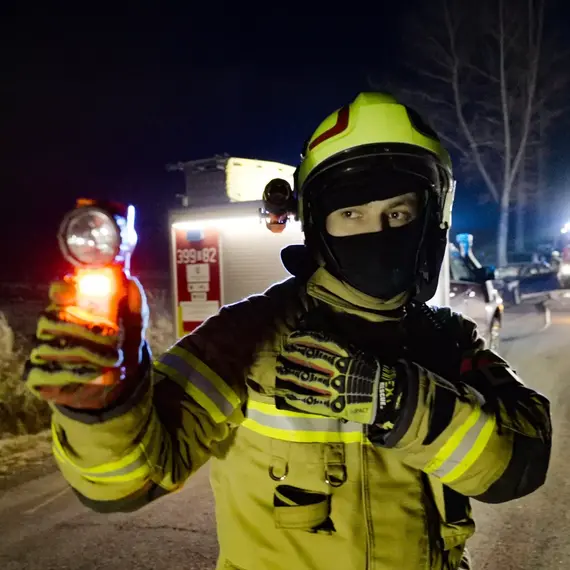 Latarka kątowa ATEX M-FIRE GUARDIAN XR 240 lm - światło pomocnicze czerwone