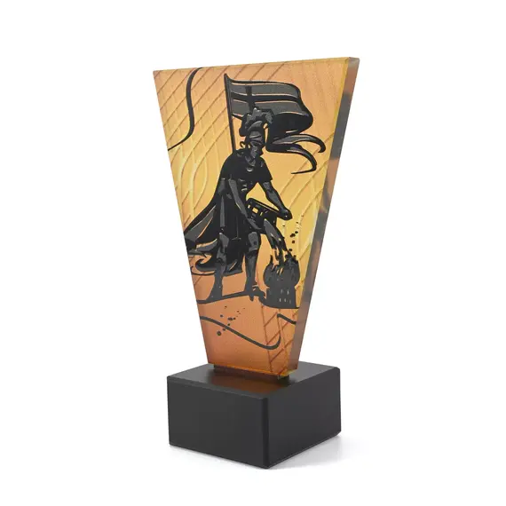 Szklana statuetka św. Florian 22,5 cm - prezent dla strażaka