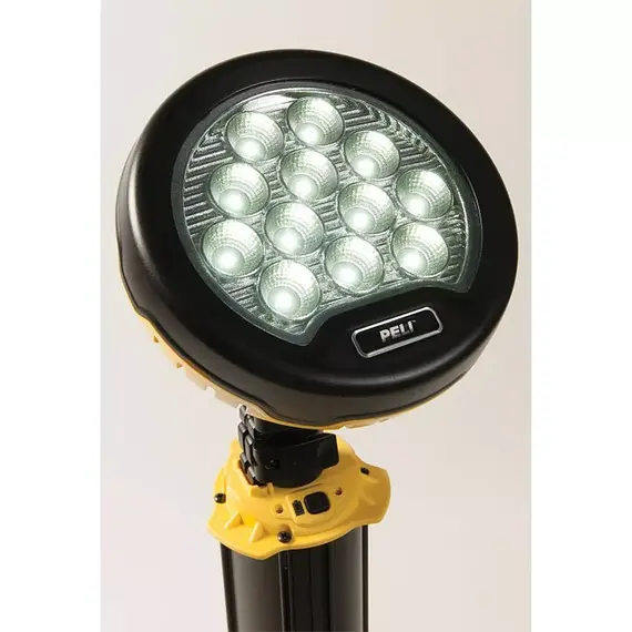 PELI 9440 - najaśnica z masztem 215 cm, LED 5300 lm, żółta